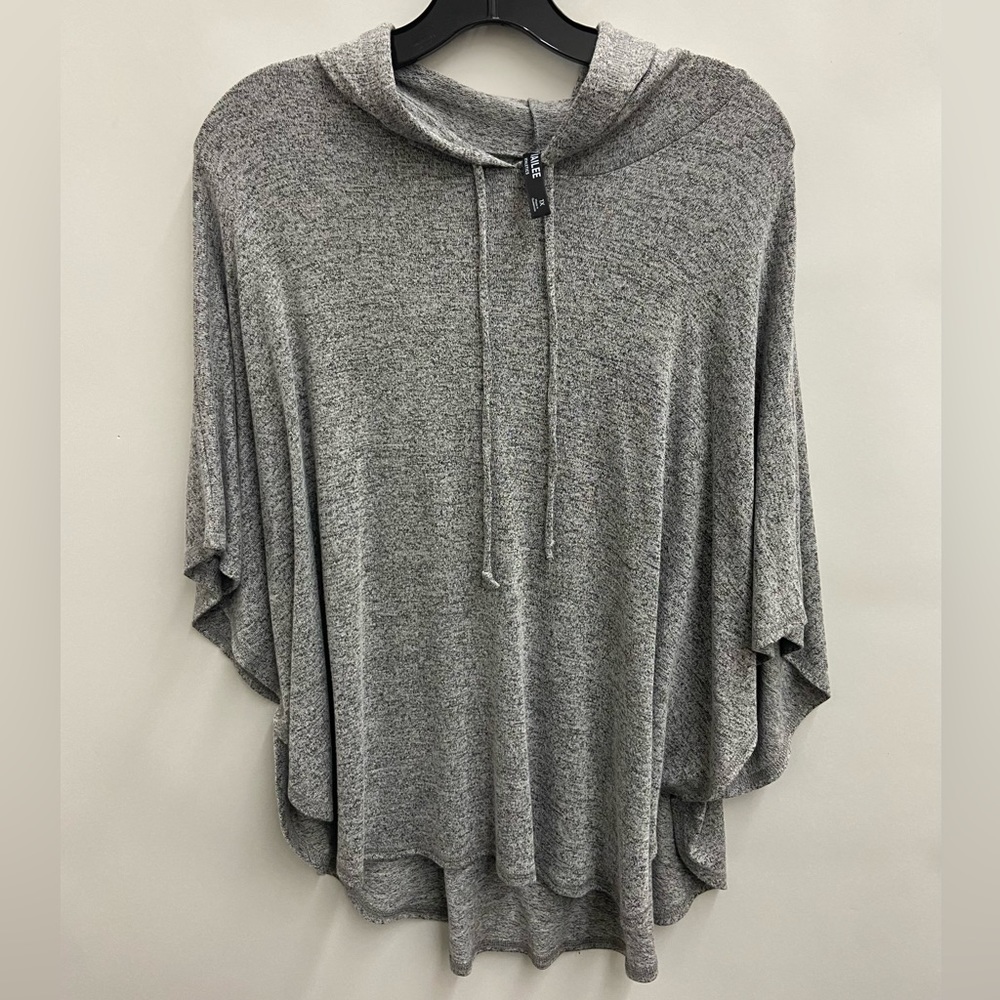 Kailee Athletics PLUS SIZED Poncho